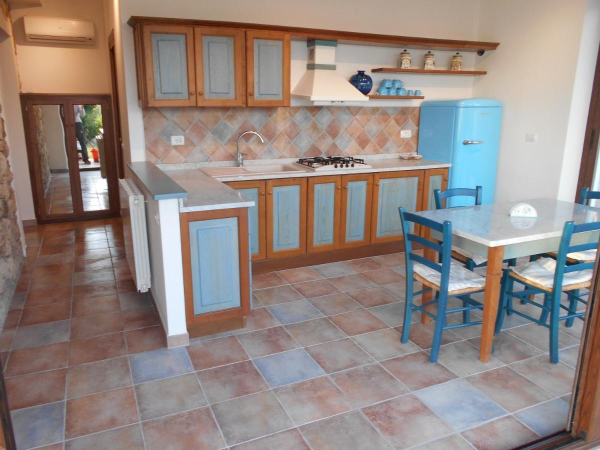 Villatramontistella Suite Capoliveri  Ngoại thất bức ảnh